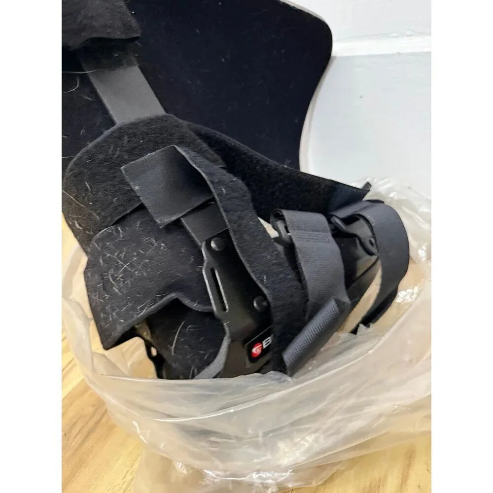 Adjustable Walking Boot Style Support Brace – Size M